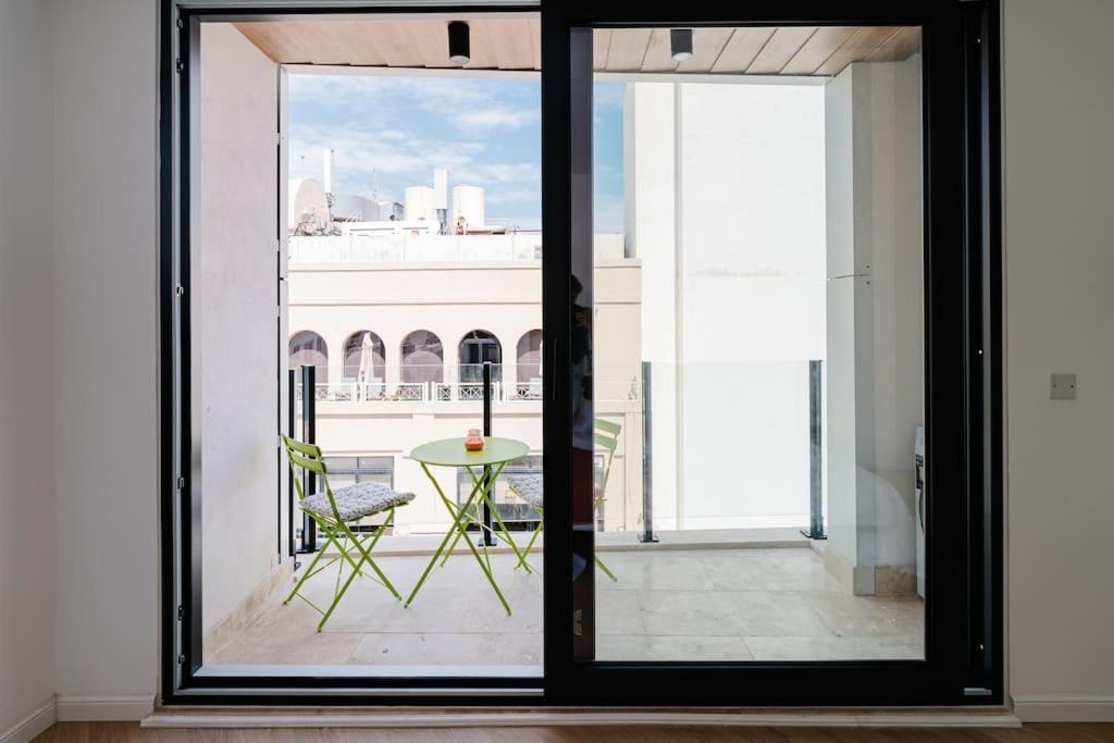 Mainstreet Designer 12 With Shared Rooftop Pool And Bbq Sliema