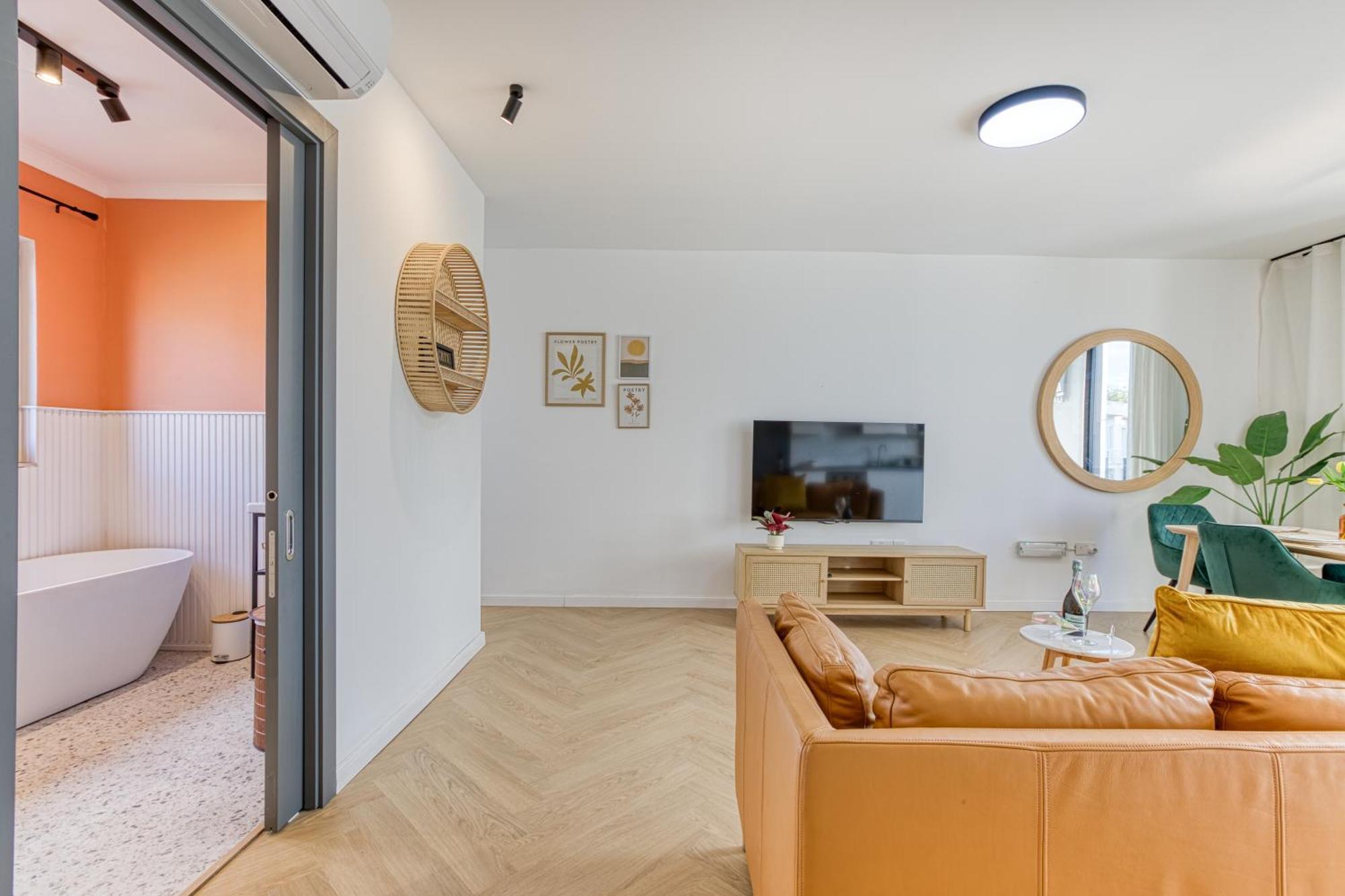 Mainstreet Designer 12 With Shared Rooftop Pool And Bbq Apartment *